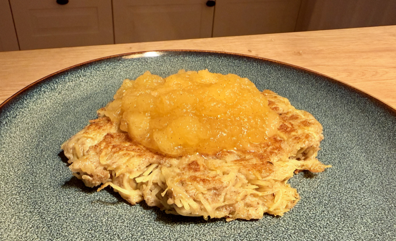 Kartoffelpuffer mit Apfelkompott